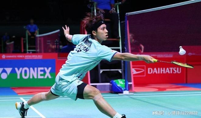 侧翼入场完 侧翼入场完