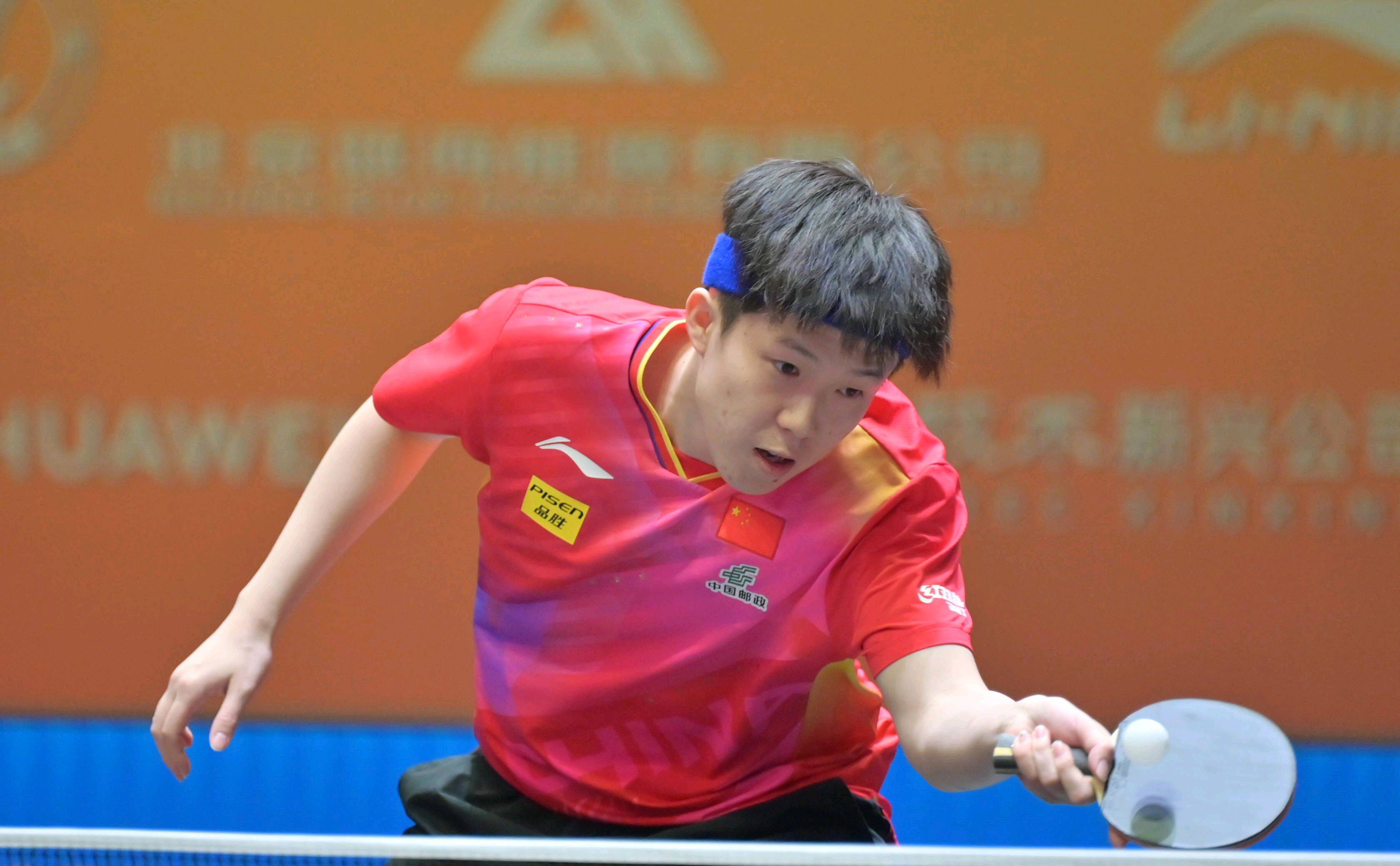 而是赛场角 而是赛场角