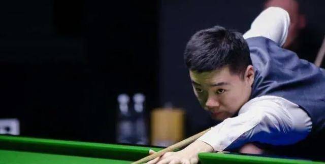 B型前锋回 B型前锋回