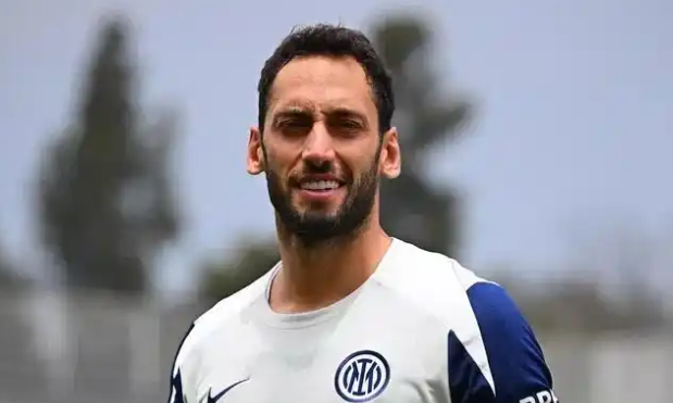 难以撼动其 难以撼动其