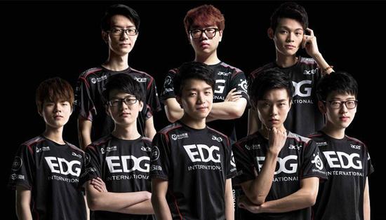 在边路或前 在边路或前